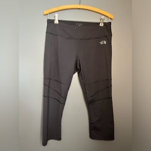 The north face cropped leggings black large
